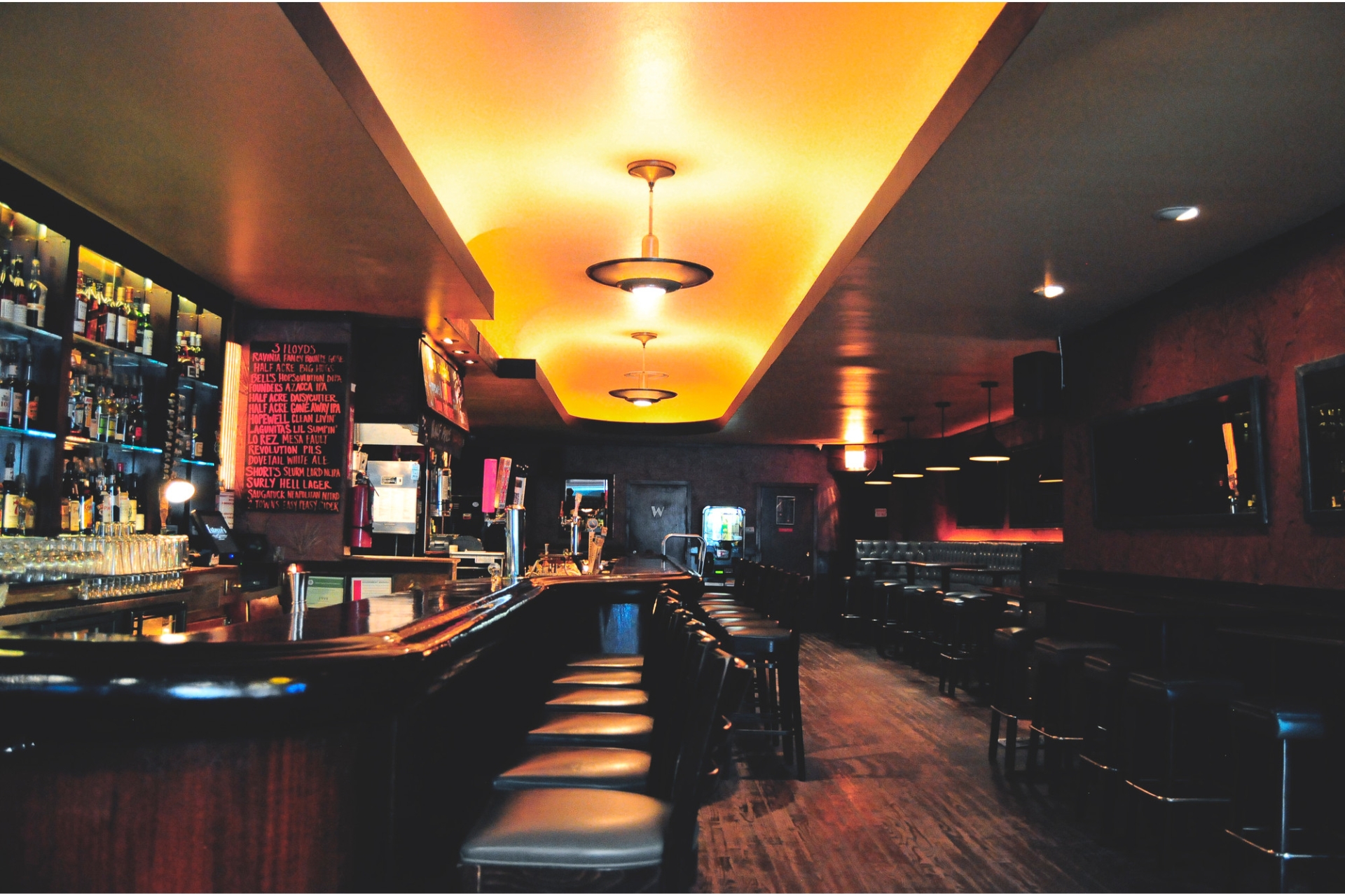 Estelle’s Cafe & Lounge Chicago